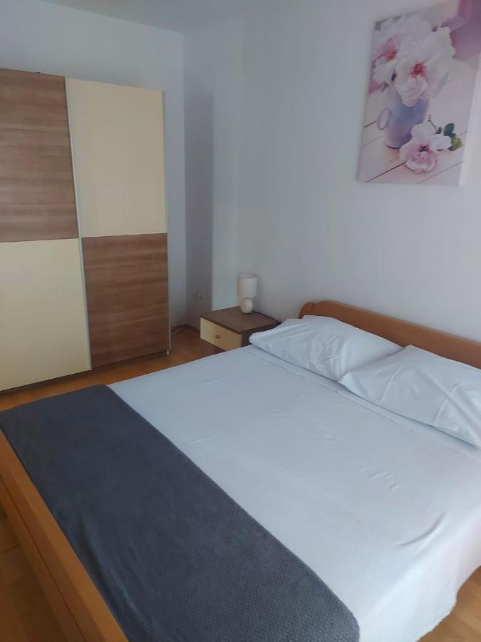 Apartmani Ciklic Dobropoljana 外观 照片