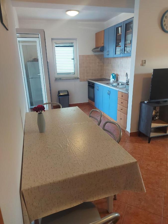 Apartmani Ciklic Dobropoljana 外观 照片